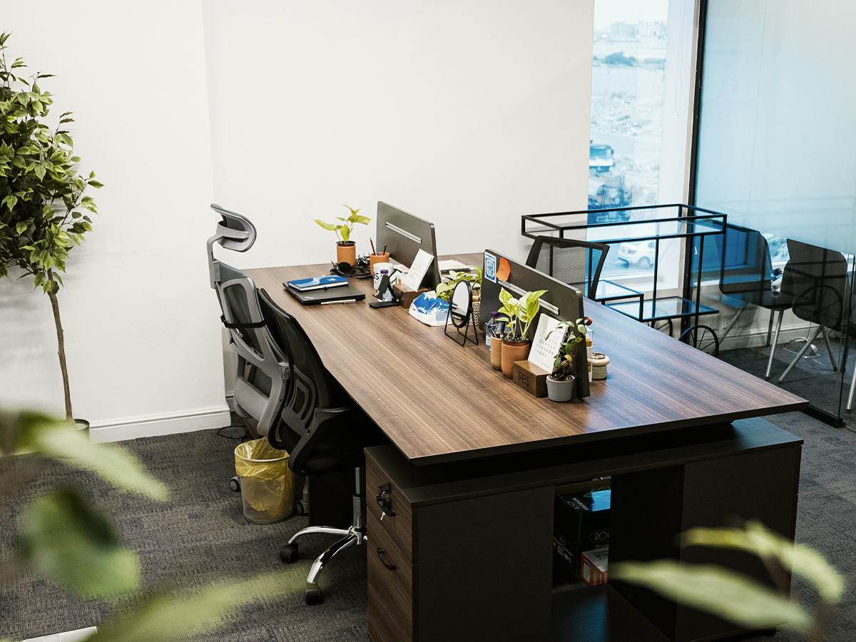 أسرار اختيار "ألوان ومواد" المكتب.. كيف تزيد إنتاجية موظفيك؟