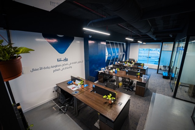 حلول المكاتب المهنية المهنية للأعمال — 1